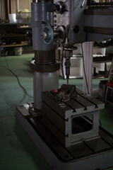 Threaded with radial drilling machine