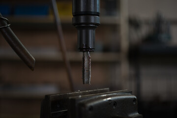 Threaded with radial drilling machine