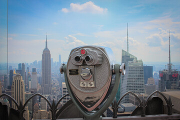 vue sur manhattan et sur l'empire states building depuis le top of the rock à New York