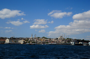 Obraz premium istanbul, bridge, night, city, lights, cityscape, sea, travel, bosphorus, reflection, galata tower, mosque, sultanahmet mosque, blue mosque, hagia sophia, turkey, türkiye, tourism, bosphorus bridge, g
