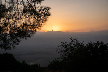 Fototapeta na wymiar sunset on the mountain