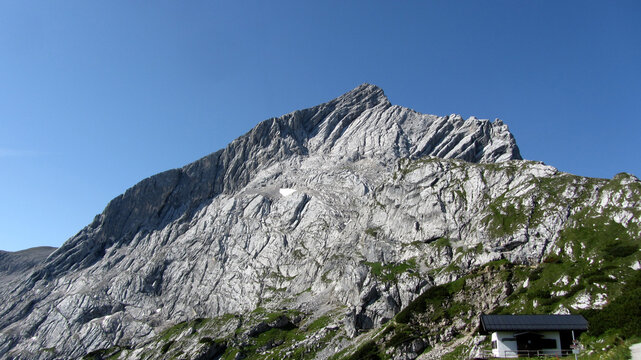 Klettersteieg auf die Alpspitze bei Garmisch-Partenkirchen im Wettersteingebirge. Eine Herausforderung. 