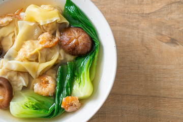 pork dumpling soup with shrimps and vegetable