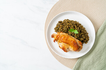 pesto fried rice with grilled chicken