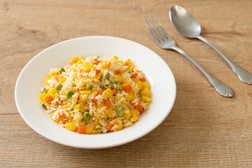 fried rice with mixed vegetable (carrot, green bean peas, corn) and egg