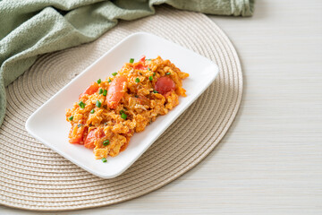 Stir-fried tomatoes with egg or Scrambled eggs with tomatoes