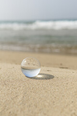 ビーチと水晶玉