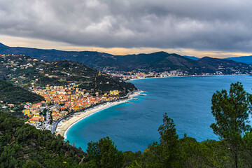 Fototapeta premium Da Varigotti a Noli: un percorso tra le due perle del ponente ligure