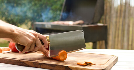 CUTTING FRESH VEGETABLES FOR GRILLING