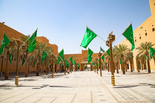 Deera Square