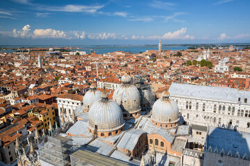 Fototapeta na wymiar Venice,Italy.Panoramic view of the city.