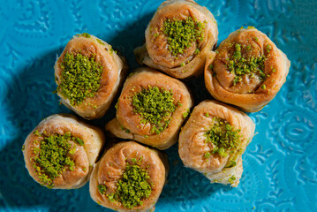 Walnut sweet, Ground pistachios, Arabic sweets, Ramadan sweets