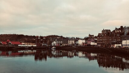 Fototapeta premium reflection of Oban Scotland 