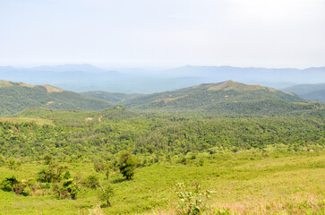 Obraz premium Mullayangiri range of mountains in Chikmagalur, India