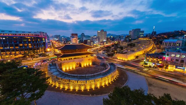 Time lapse dongdaemun gate,Heunginjimun Gate, in night seoul korea, March 3, 2023
