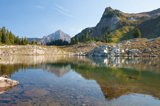 Tranquil view of lake and Mt Baker against sky