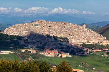 Fototapeta na wymiar Gangi, Palermo. Veduta della cittadina 