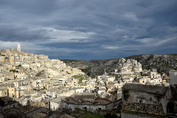 Fototapeta na wymiar View the town of Matera (Unesco Heritage) and its famous 