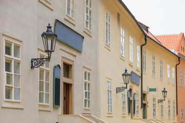 Obraz premium Facade of the house of classical European architecture of the old cozy tourist city. Background