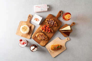 Korean food dish  생딸기보틀케이크 Strawberry  New York Cheesecake 뉴욕치즈케 크로플 딸기듬뿍 애플 시나몬 크로아상 와플 Crople Strawberry Apple Cinnamon Croissant Waffle
