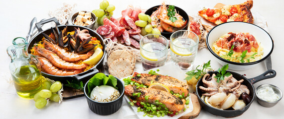 Freshly prepared delicious varieties of Mediterranean dishes.