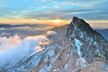 四国愛媛県西条市にある日本百名山「石鎚山冬景色」