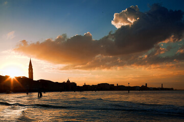 Fototapeta na wymiar Venezia. Tramonto sulla Laguna verso San Marco