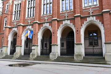 Fototapeta na wymiar Kraków, Uniwersytet Jagielloński, Collegium Novum, architektura, najstarsza uczelnia, 
