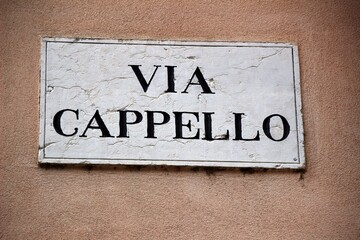 Italy, Veneto: Road signal (Hat Street).