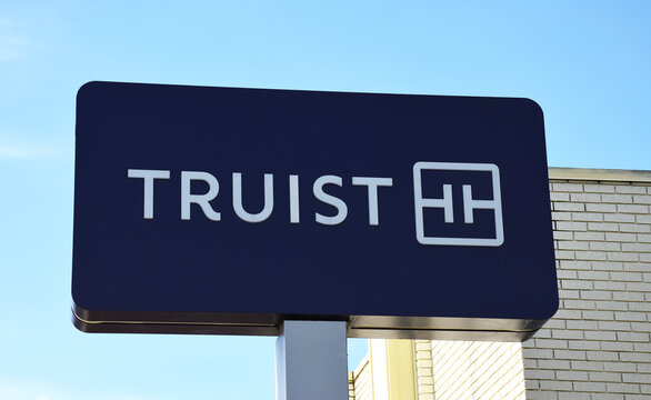Truist Financial Corporation Logo