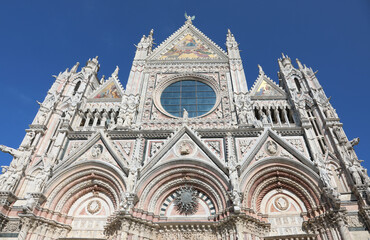 Naklejka premium Facade of Cathedral of Siena in Tuscany Region in Italy