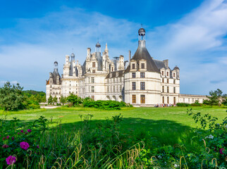 Chambord castle (chateau Chambord) in Loire valley, France - obrazy, fototapety, plakaty