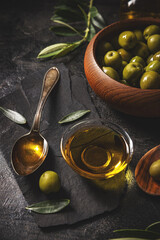 Green olives with olive oil