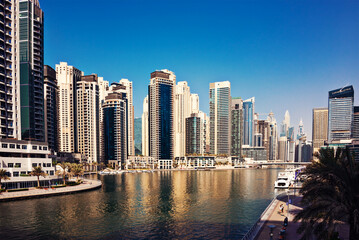 Fototapeta na wymiar Dubai marina, beautiful modern city with skyscrapers