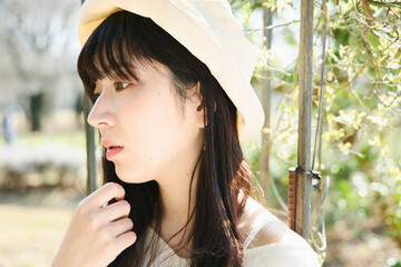 女性 ポートレイト 自然