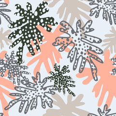 Doodle grunge textured tropical leaves seamless pattern.