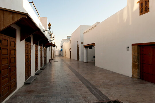 The Oudaya Kasbah is a haven of tranquility, with its flower-filled little streets, Andalusian garden, and Moorish caf&eacute;. Referred to also as Kasbah of the Udayas, the Oudaya Kasbah is one of the most 