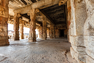 Fototapeta na wymiar Interior of the Sri Virupaksha temple in Hampi, Karnataka, India, Asia
