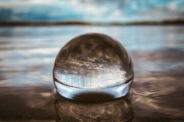 Fototapeta na wymiar Lensball - Natur - Kristallkugel - Transparenz - Zerbrechlich - Ecology - Crystal Glass Sphere - Bioeconomy - Creative - Reflection - High quality photo with Copy Space 