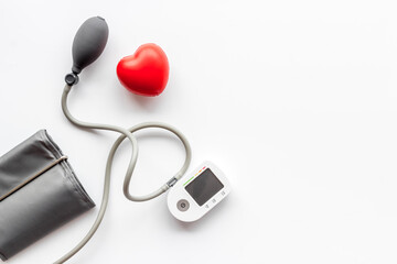 White blood pressure monitor for blood pressure and heart rate