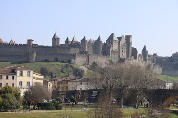 Fototapeta na wymiar Vue d'ensemble de la cité médiévale, ville de Carcassonne, département de l'Aude, France