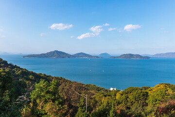 Fototapeta premium Landscape of islands on the seto inland sea , view from Mt. bakuchi at shonai peninsula , mitoyo city, kagawa, shikoku, japan 