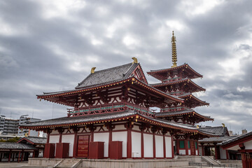 Obraz premium Shitenno-ji temple in Osaka.
