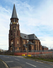Verlassene, entweihte Kirche in Manheim / Braunkohlerevier, NRW