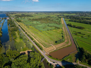 Luftaufnahme mit Landschaft des Naturschutzgebietes bei Tienhoven. Provinz Nordholland in den Niederlanden
