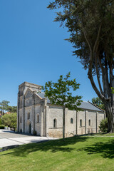 Fototapeta na wymiar Soulac-sur-Mer (Gironde, France). La basilique Notre Dame de la fin des terres (12e siècle)