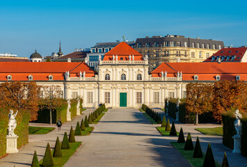Lower Belvedere palace and gardens in autumn, Vienna, Austria - obrazy, fototapety, plakaty
