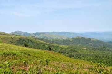 Obraz premium Mullayangiri range of mountains in Chikmagalur, India