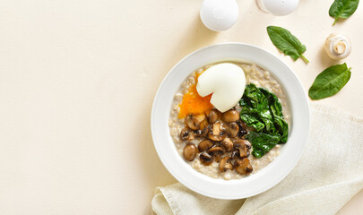 Mushroom and spinach oatmeal