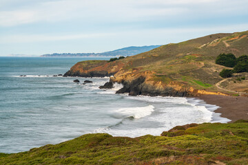 Obraz premium Marin Headlands on a Cloudy Summer Daydfs